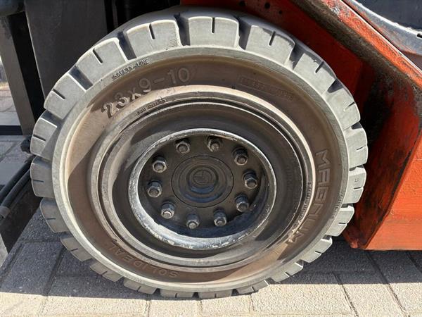 Grote foto vs 22801 elektrische heftruck toyota 8fmbt25 agrarisch heftrucks