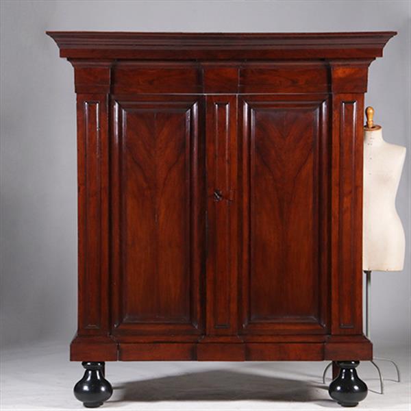 Grote foto bescheiden pastoorskast in prachtig donker palissander ca 1700 verdekte lade no.330315 antiek en kunst stoelen en banken
