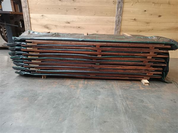 Grote foto 100 cm hoog en 250 cm lang hardhouten beschoeiingschot geschroefd en gronddoek doe het zelf en verbouw hout en planken