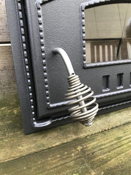 Grote foto ovendeur voor de kachel of oven met een temperatuur meter en een hittebestendig handvat gemaakt van huis en inrichting kachels en openhaarden