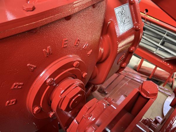 Grote foto gramegna krukasspitmachine type 36x 300 met zijhef agrarisch akkerbouw