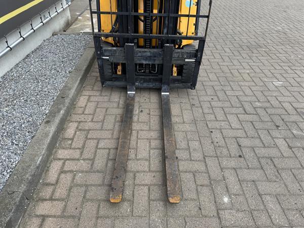 Grote foto vs 22792 elektrische triplex heftruck jungheinrich agrarisch heftrucks