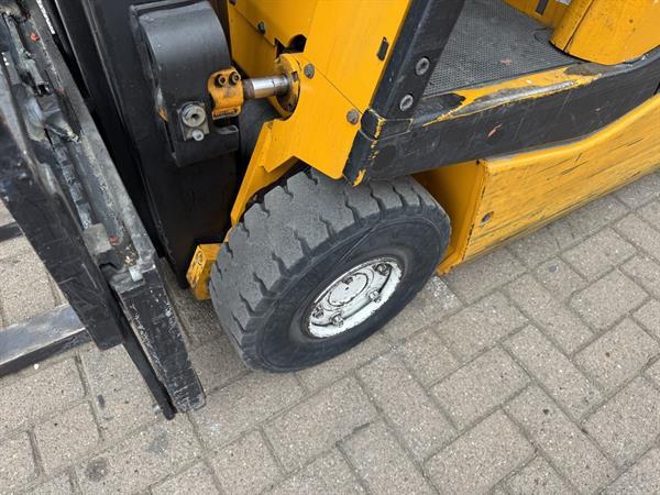 Grote foto vs 22792 elektrische triplex heftruck jungheinrich agrarisch heftrucks