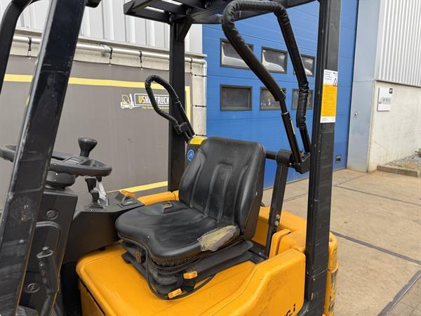Grote foto vs 22792 elektrische triplex heftruck jungheinrich agrarisch heftrucks