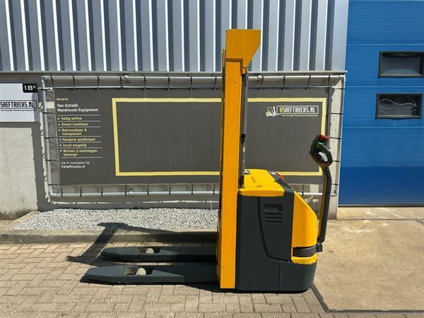 Grote foto vs 22845 elektrische stapelaar jungheinrich doe het zelf en verbouw hefwerktuigen