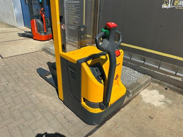 Grote foto vs 22845 elektrische stapelaar jungheinrich doe het zelf en verbouw hefwerktuigen