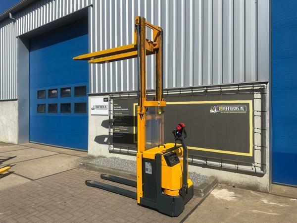 Grote foto vs 22846 elektrische stapelaar jungheinrich lange lepels doe het zelf en verbouw hefwerktuigen