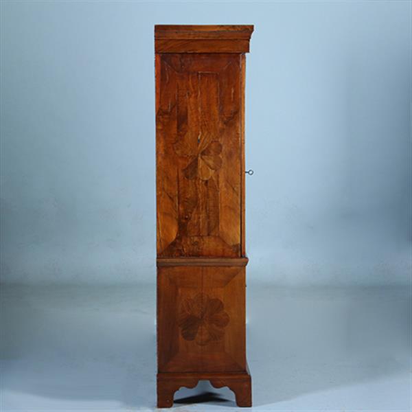 Grote foto luierkabinetje met marqueterie van stervormige bloemen ca 1690 no.391130 antiek en kunst stoelen en banken