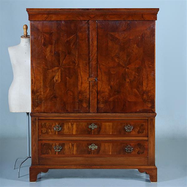 Grote foto luierkabinetje met marqueterie van stervormige bloemen ca 1690 no.391130 antiek en kunst stoelen en banken