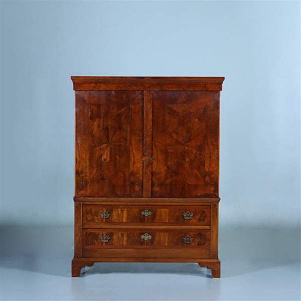 Grote foto luierkabinetje met marqueterie van stervormige bloemen ca 1690 no.391130 antiek en kunst stoelen en banken