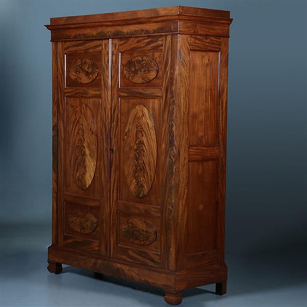 Grote foto strakke en statige hollandse louis seize kast in bloemmahonie ca 1790 no.400915 antiek en kunst stoelen en banken