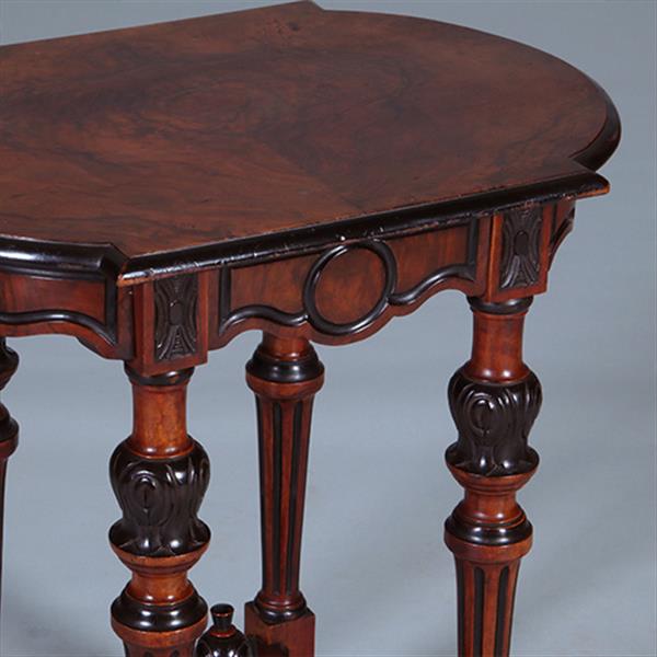 Grote foto kordate willem iii bijzettafel in noten met zwart bijzonder gedetailleerd en gesneden no.400935 antiek en kunst stoelen en banken