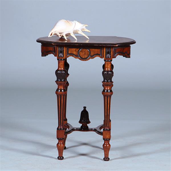 Grote foto kordate willem iii bijzettafel in noten met zwart bijzonder gedetailleerd en gesneden no.400935 antiek en kunst stoelen en banken