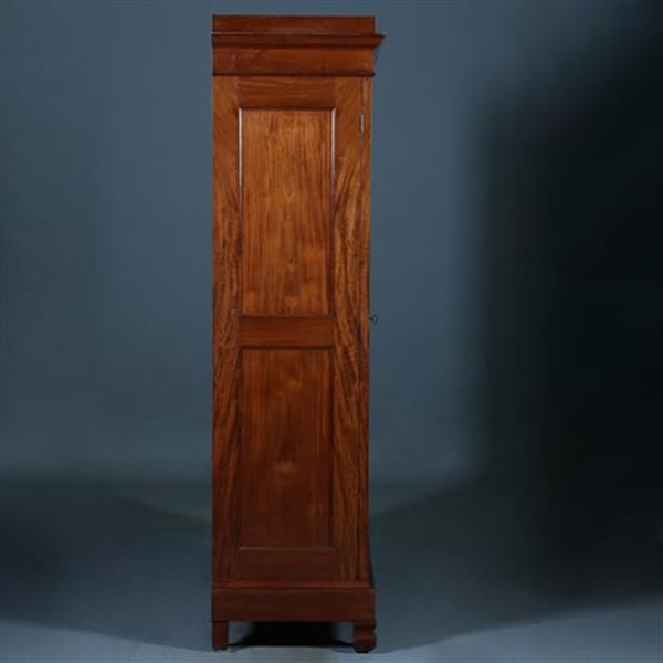 Grote foto strakke en statige hollandse louis seize kast in bloemmahonie ca 1790 no.400915 antiek en kunst stoelen en banken