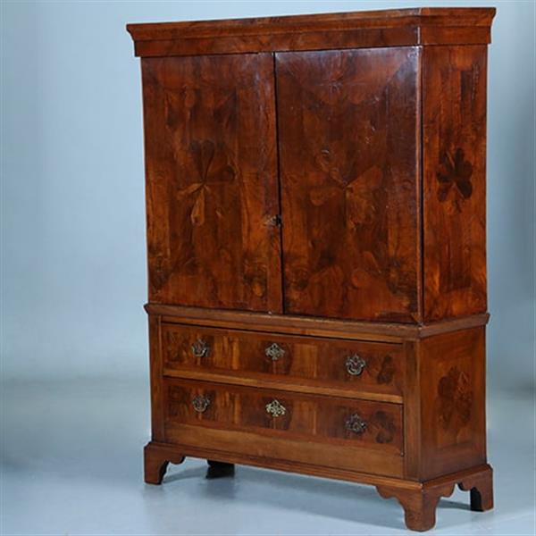 Grote foto luierkabinetje met marqueterie van stervormige bloemen ca 1690 no.391130 antiek en kunst stoelen en banken