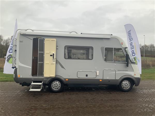 Grote foto hymer b 584 2.8 jtd 128 pk integraal caravans en kamperen campers