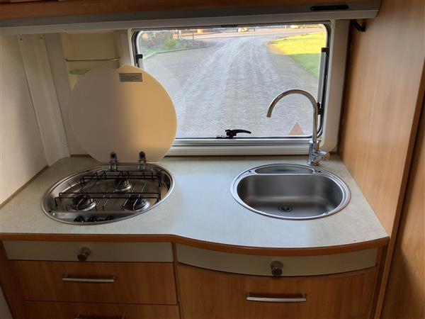 Grote foto hymer b 584 2.8 jtd 128 pk integraal caravans en kamperen campers