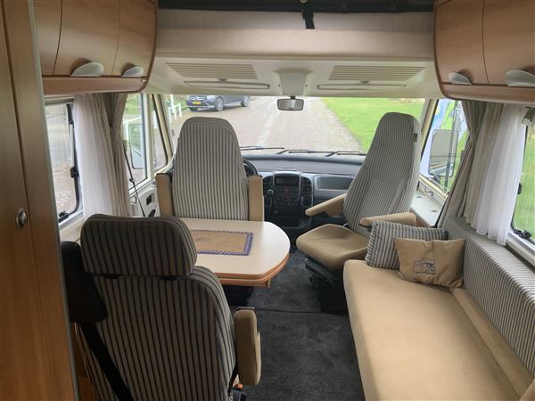 Grote foto hymer b 584 2.8 jtd 128 pk integraal caravans en kamperen campers