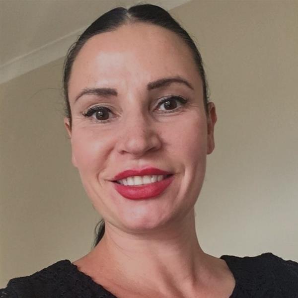 Grote foto ik zoek een latrelatie contacten en berichten vrouw zoekt man