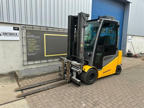 Grote foto vs 22828 elektrische triplex heftruck jungheinrich efg s30s agrarisch heftrucks