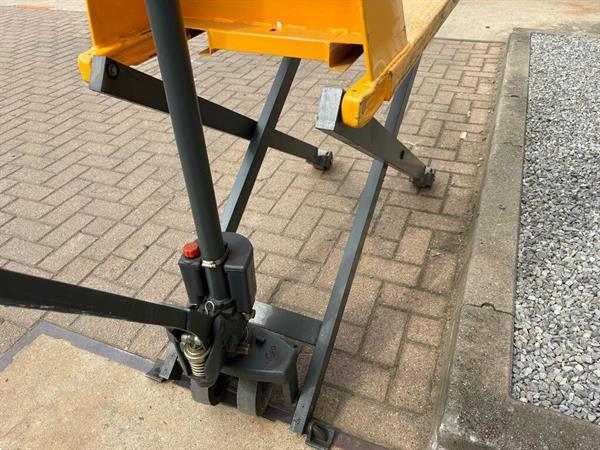 Grote foto vs 22840 hand schaar hoogheffer jungheinrich werktafel doe het zelf en verbouw hefwerktuigen