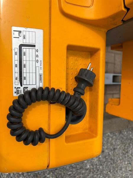 Grote foto vs 22832 compacte stapelaar jungheinrich emc110 doe het zelf en verbouw hefwerktuigen