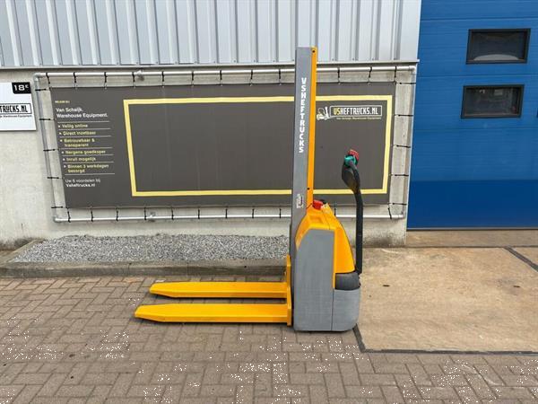 Grote foto vs 22832 compacte stapelaar jungheinrich emc110 doe het zelf en verbouw hefwerktuigen