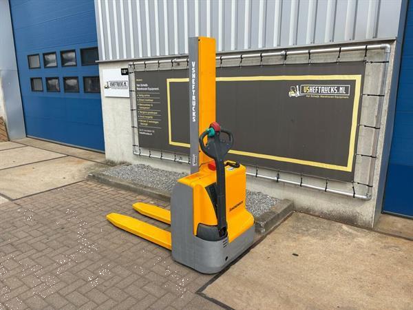 Grote foto vs 22832 compacte stapelaar jungheinrich emc110 doe het zelf en verbouw hefwerktuigen