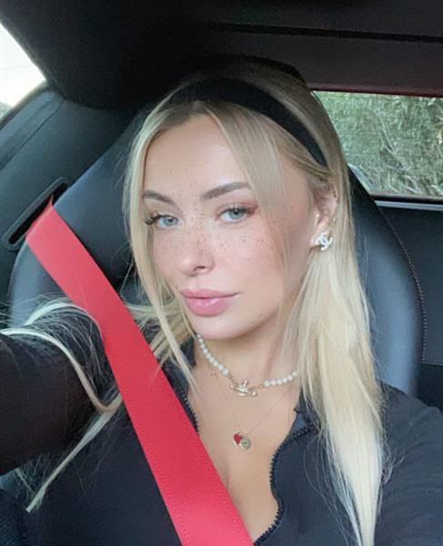 Grote foto ik ben jouw wederhelft. erotiek escort service