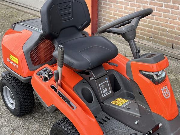 Grote foto husqvarna r316tx 60812 tuin en terras zitmaaiers
