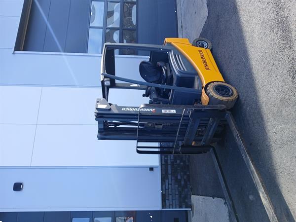 Grote foto jungheinrich elctro 2 ton triplo. agrarisch heftrucks
