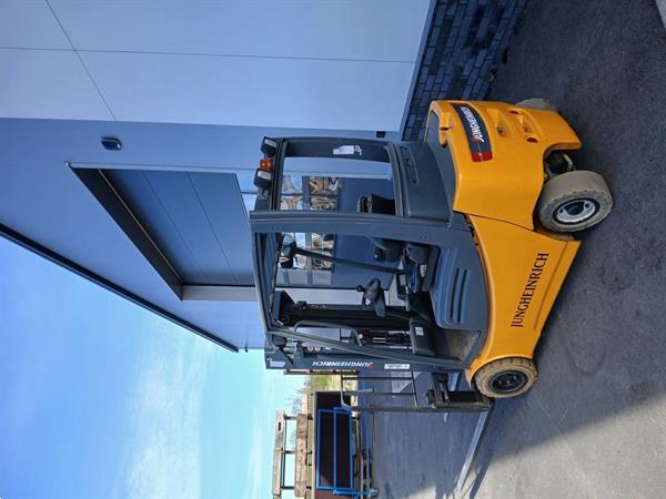 Grote foto jungheinrich elctro 2 ton triplo. agrarisch heftrucks