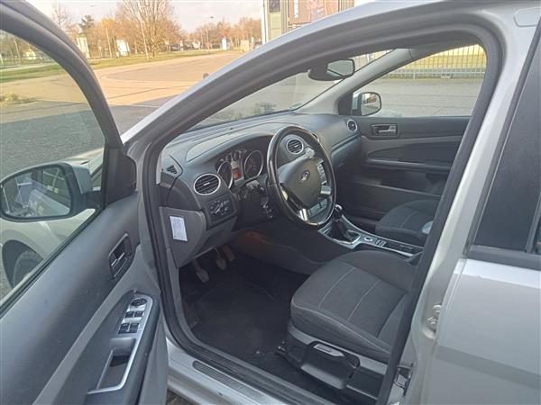 Grote foto ford focus wagon 1.6 16v clima trekhaak 2008 auto ford