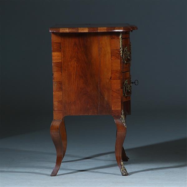 Grote foto kleine dresdener barok commode ca 1860 in noten met wortelnoten en uittrekbaar blad no.400940 antiek en kunst stoelen en banken