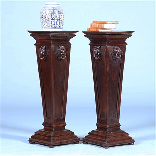 Grote foto stel van 2 neo renaissance zuilen ca 1860 met leeuwenmaskers no.400925 antiek en kunst stoelen en banken