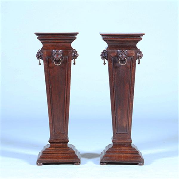 Grote foto stel van 2 neo renaissance zuilen ca 1860 met leeuwenmaskers no.400925 antiek en kunst stoelen en banken