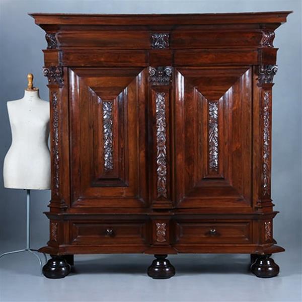 Grote foto rankenkast in palissander met ebben zeer bijzondere uitvoering en kwaliteit ca 1660 no.400905 antiek en kunst stoelen en banken