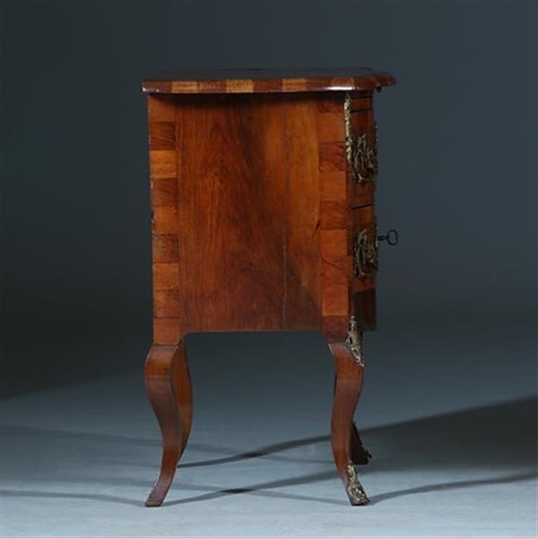 Grote foto kleine dresdener barok commode ca 1860 in noten met wortelnoten en uittrekbaar blad no.400940 antiek en kunst stoelen en banken