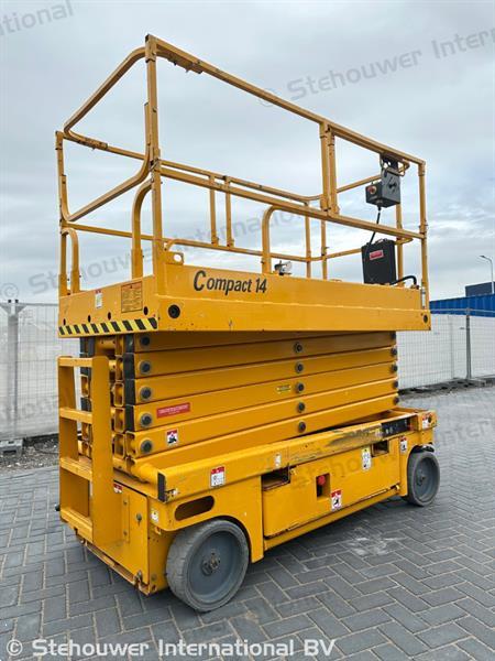 Grote foto haulotte compact 14 hoogwerker schaarhoogwerker doe het zelf en verbouw hoogwerkers