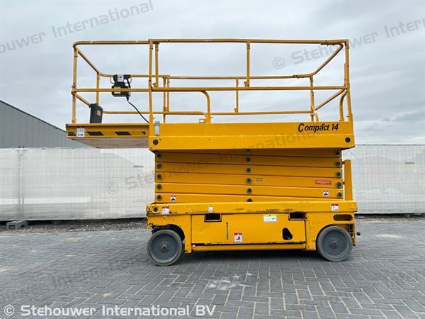 Grote foto haulotte compact 14 hoogwerker schaarhoogwerker doe het zelf en verbouw hoogwerkers