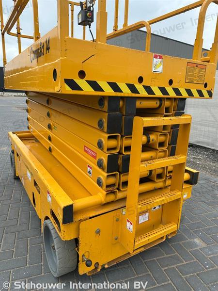 Grote foto haulotte compact 14 hoogwerker schaarhoogwerker doe het zelf en verbouw hoogwerkers