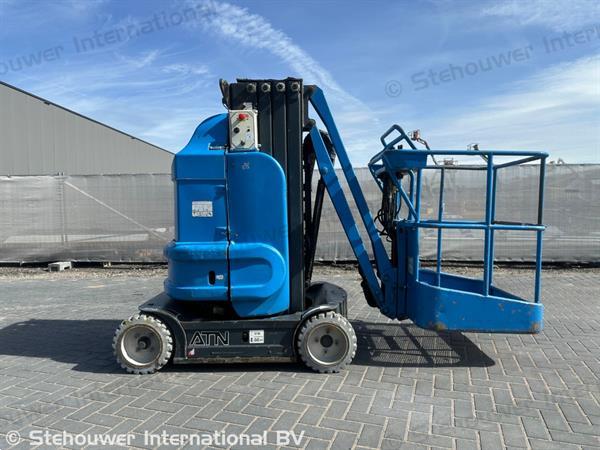 Grote foto atn piaf 1000r masthoogwerker roterend mast hoogwerker doe het zelf en verbouw hoogwerkers