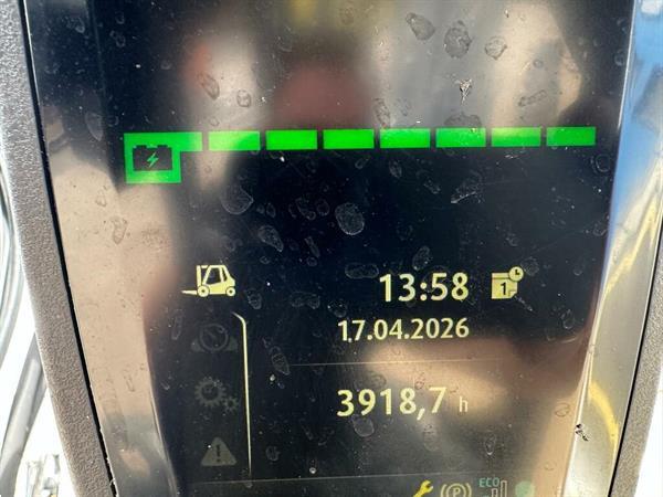 Grote foto vs 22813 elektrische triplex heftruck linde e12 compact agrarisch heftrucks