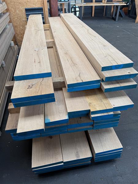 Grote foto eiken planken geschaafd en meubelpanelen doe het zelf en verbouw hout en planken