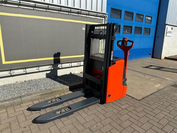 Grote foto vs 22811 elektrische stapelaar linde l12l doe het zelf en verbouw hefwerktuigen