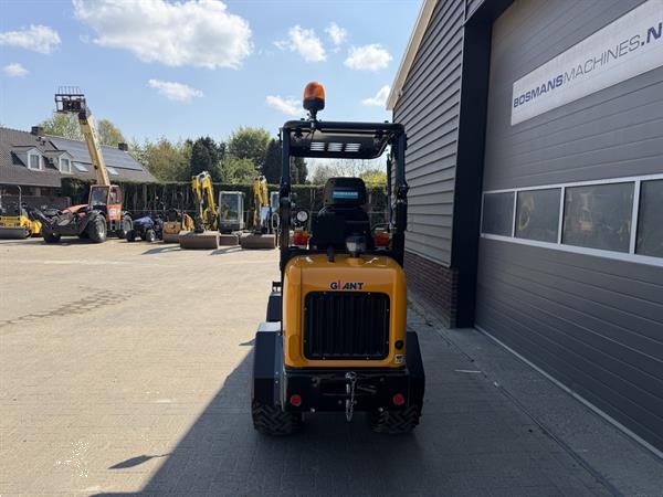 Grote foto giant g1500 l hd x tra minishovel kniklader nieuw agrarisch shovels
