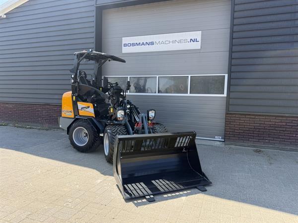 Grote foto giant g1500 l hd x tra minishovel kniklader nieuw agrarisch shovels