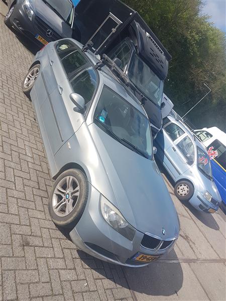 Grote foto a bmw 318i touring 2008 auto bmw
