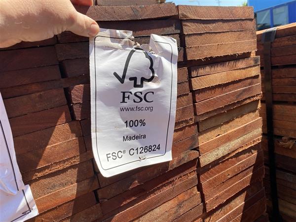 Grote foto 2x20cm hardhout fijnbezaagd 300cm doe het zelf en verbouw hout en planken