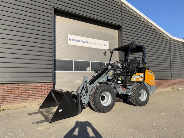 Grote foto giant g2700 x tra hd minishovel kniklader nieuw 690 lease agrarisch shovels